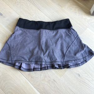 Lululemon skirt w shorts, size 4. New wo tags